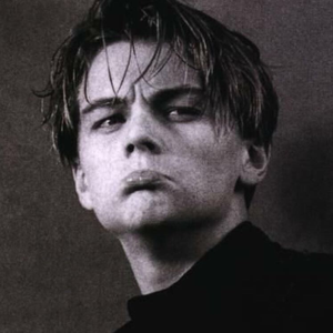 奷漂亮少妇高潮A片欧美剃刀边缘
