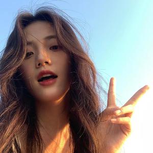 奷漂亮少妇高潮A片欧美剃刀边缘
